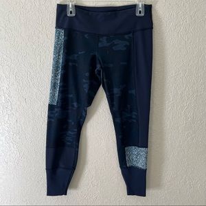Lululemon women’s camo print leggings, 10, navy blue